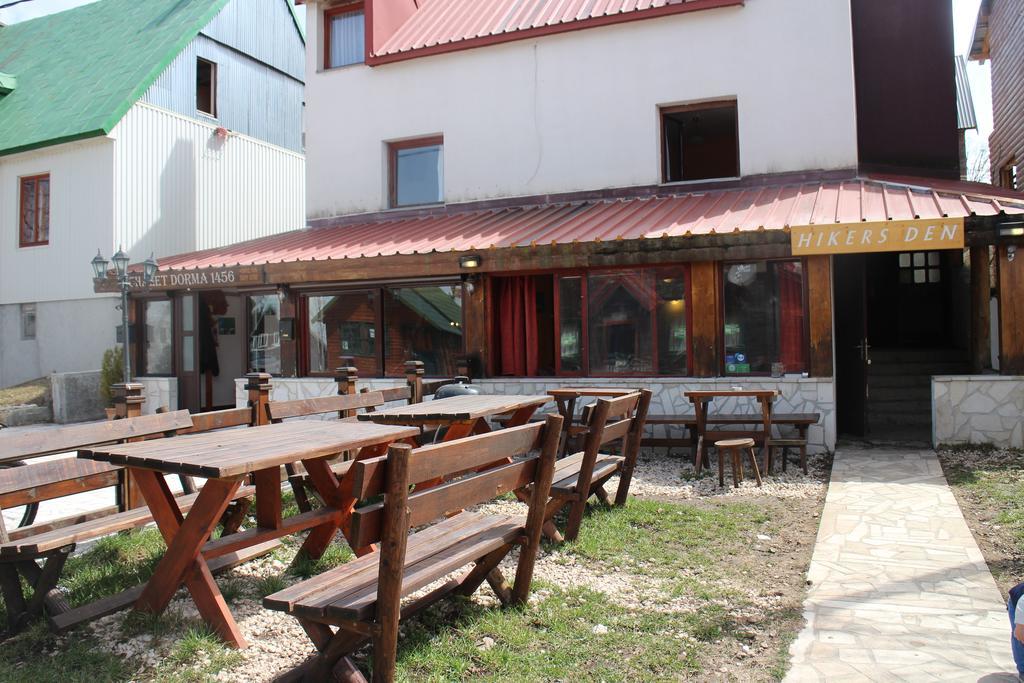 Hostel Hikers Den Žabljak Eksteriør billede